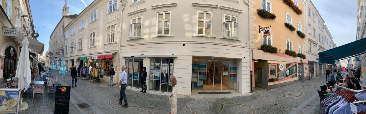 Penthouse Maxfux Direkt In Der Fussgaengerzone 130M2 Daire Krems an der Donau Dış mekan fotoğraf